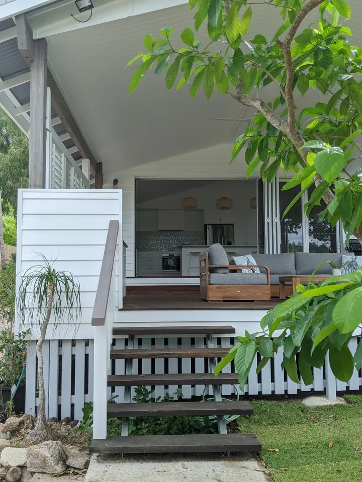 reef shack — covered deck with outdoor seating